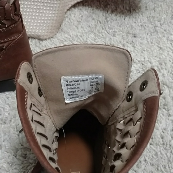 Shoes - Picture 3 of 5